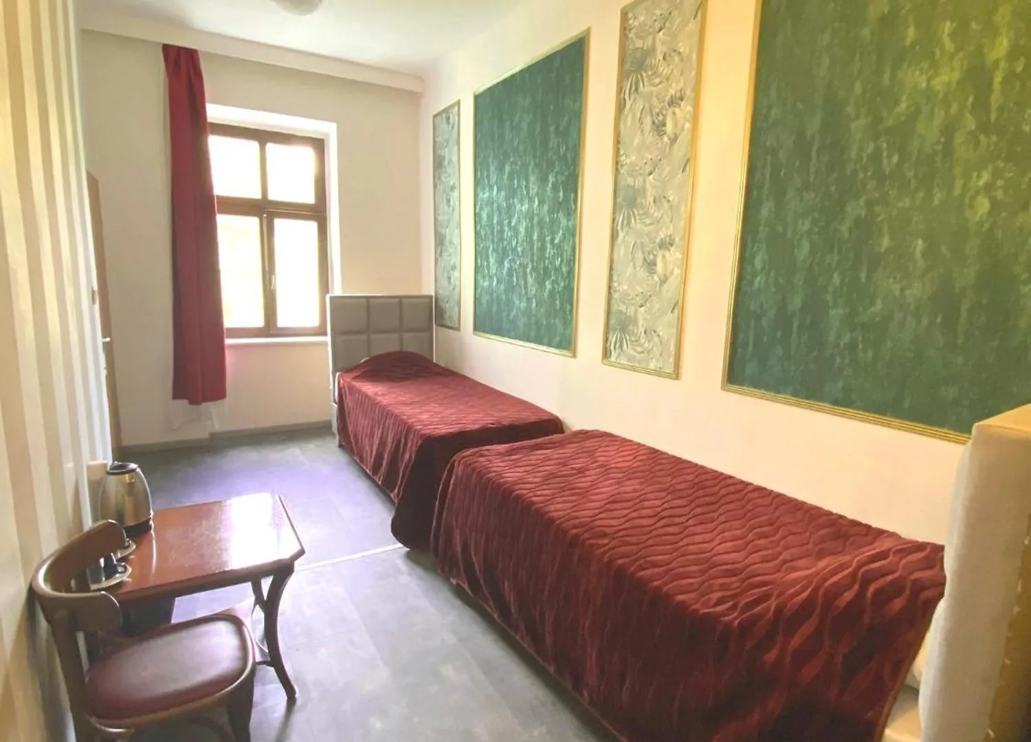 Hotel Viktoria Вена